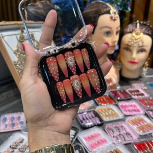 Stiletto nails shape (bridal set)